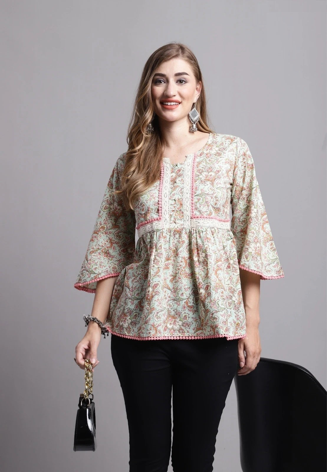 Floral Printed Cambric Printed Cotton Tops For Women